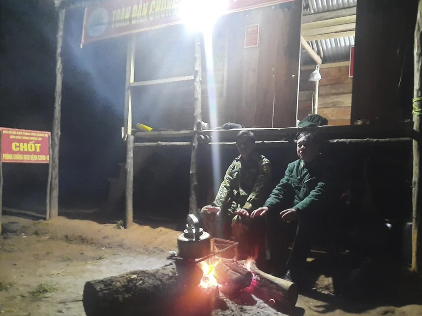 Hình ảnh lính biên phòng tuần tra giữa trời đông giá rét ảnh 7 Hình ảnh lính biên phòng tuần tra giữa trời đông giá rét ảnh 7