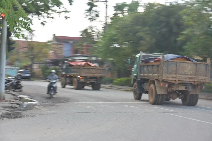 Quảng Trị có văn bản yêu cầu cơ quan, đơn vị tăng cường kiểm tra xử lý xe quá khổ quá tải. Quảng Trị có văn bản yêu cầu cơ quan, đơn vị tăng cường kiểm tra xử lý xe quá khổ quá tải.