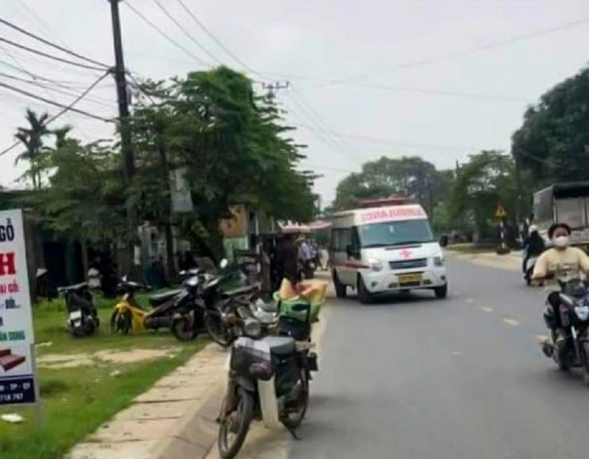 Thi thể của em P được đưa về quê mai táng. Ảnh: CVT Thi thể của em P được đưa về quê mai táng. Ảnh: CVT