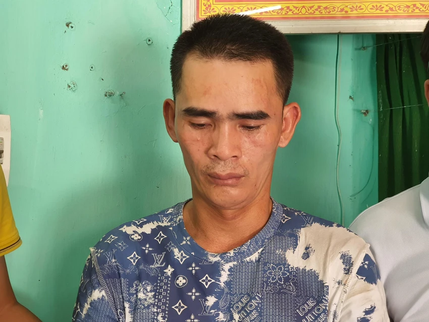 Đào Quang Linh bị khởi tố về hành vi trộm cắp tài sản. Đào Quang Linh bị khởi tố về hành vi trộm cắp tài sản.