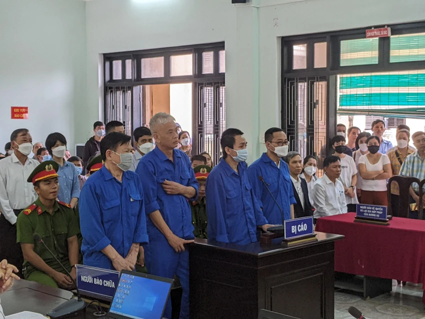 Các bị cáo tại tòa. Ảnh: ND Các bị cáo tại tòa. Ảnh: ND