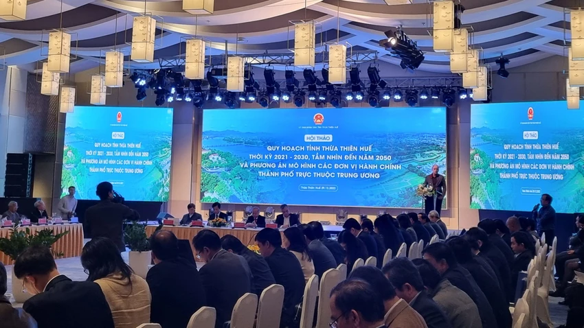 Hội thảo Quy hoạch tỉnh Thừa Thiên - Huế thời kỳ 2021-2030, tầm nhìn đến năm 2050 và mô hình đơn vị hành chính thành phố trực thuộc trung ương. Ảnh: ND Hội thảo Quy hoạch tỉnh Thừa Thiên - Huế thời kỳ 2021-2030, tầm nhìn đến năm 2050 và mô hình đơn vị hành chính thành phố trực thuộc trung ương. Ảnh: ND