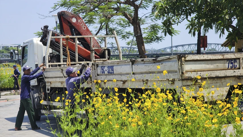 Với chủ đề "Tinh hoa nghề Việt" năm nay sẽ thu hút 69 làng nghề, cơ sở nghề trong nước tham dự.