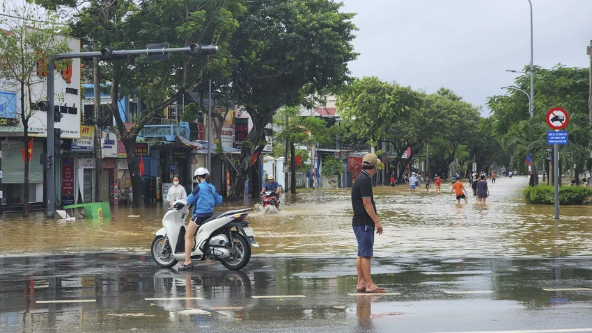 dọn-dep-mua-lu-o-hue-2.jpg