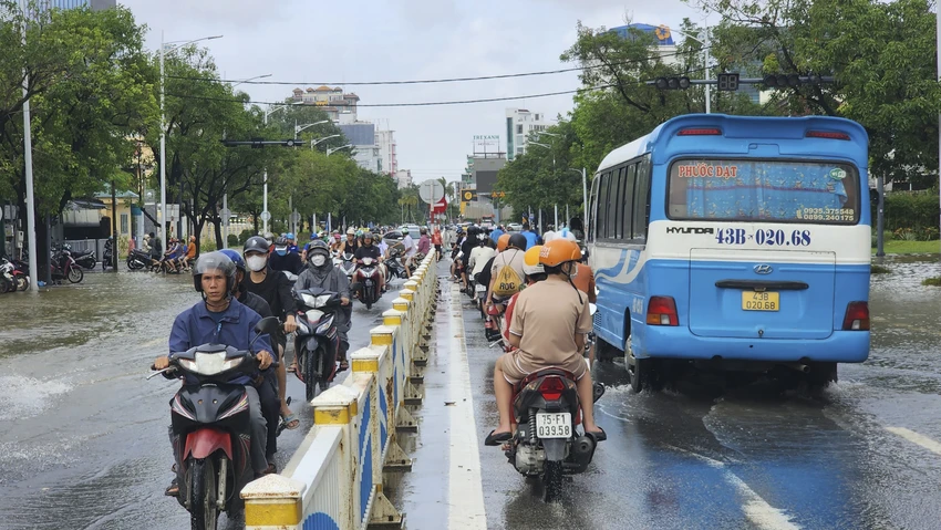 dọn-dep-mua-lu-o-hue-3.jpg