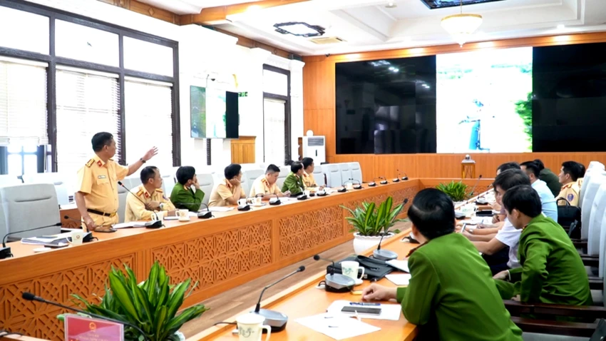Cao tốc cam lộ - la sơn