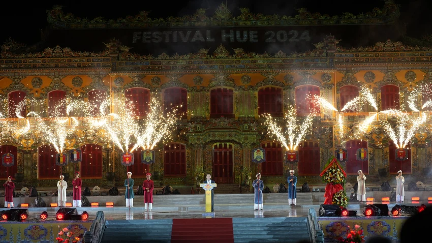 xay-dung-hue-thanh-thanh-pho-festival-dac-trung-cua-viet-nam-1.jpg