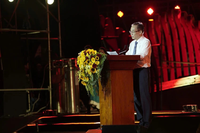 chuong-trinh-nghe-thuat-dac-biet-ban-hung-ca-bat-diet-dien-ra-tai-dat-lua-quang-tri2.jpg