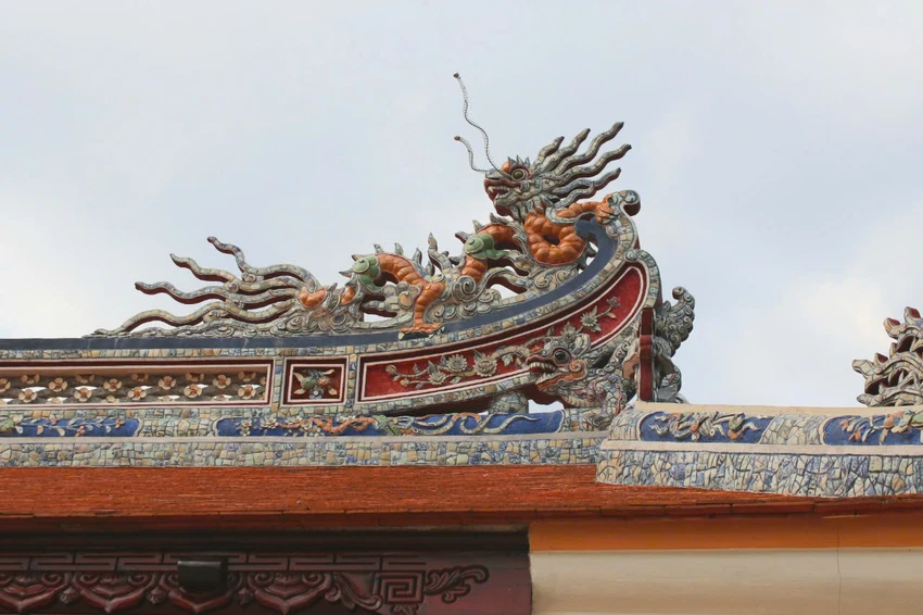 can-canh-dinh-lang-co-o-hue-sau-1-nam-trung-tu (4).jpg