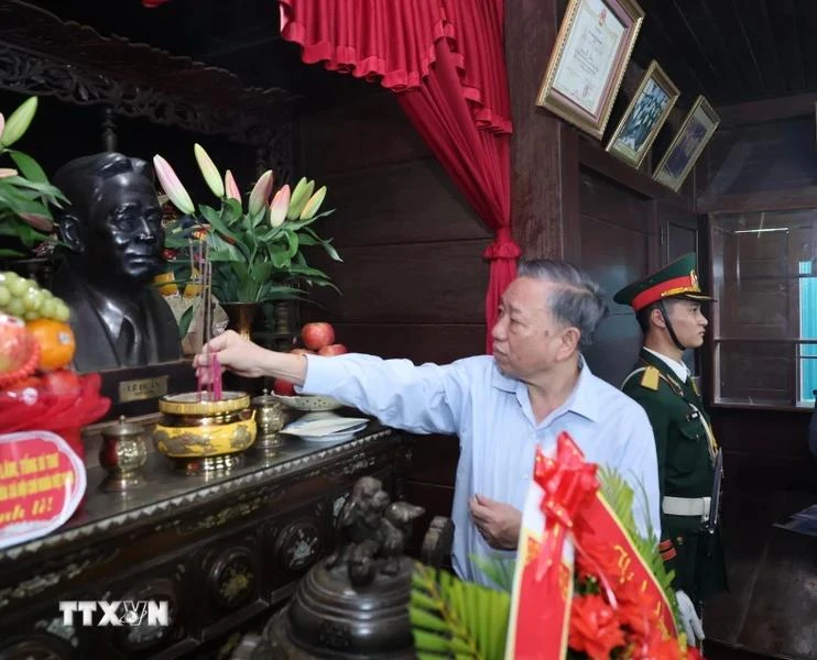 ttxvn-tong-bi-thu-khu-luu-niem-tong-bi-thu-le-duan-2-7081.jpg.webp