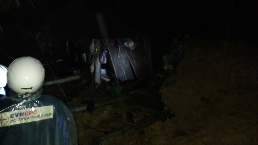 sat-lo-dat-vui-lap-nha-lam-2-nguoi-bi-thuong.jpg