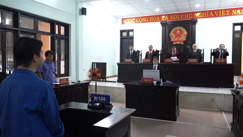 tòa án 2 cấp tỉnh Thừa Thiên Huế