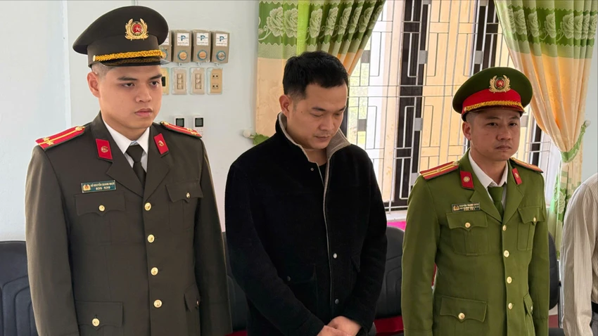 nam thanh niên