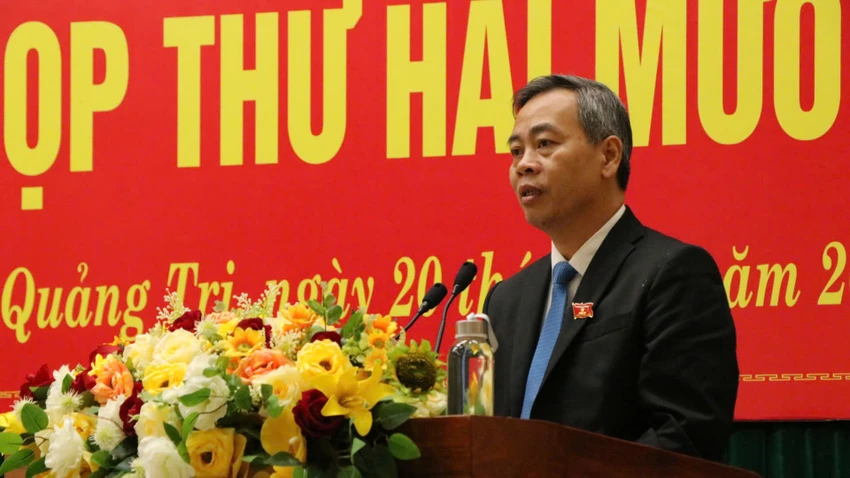 (PLO)- Ngoài chính sách, chế độ của Chính phủ quy định thì mỗi người nghỉ hưu trước tuổi, nghỉ thôi việc trong thực hiện sắp xếp tổ chức bộ máy sẽ được hỗ trợ tối đa không quá 200 triệu đồng.
