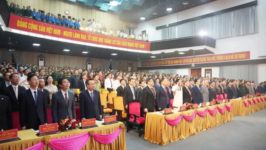thuong-truc-ban-bi-thu-du-le-ky-niem-50-nam-giai-phong-hue.jpg