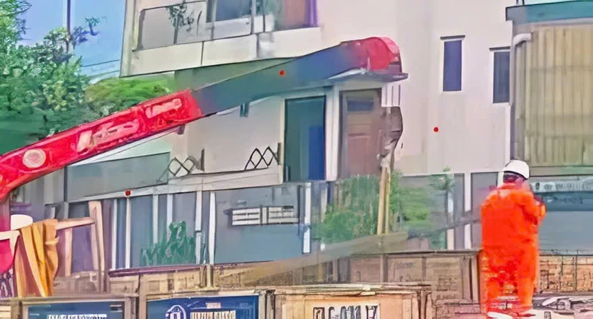công nhân điện lực