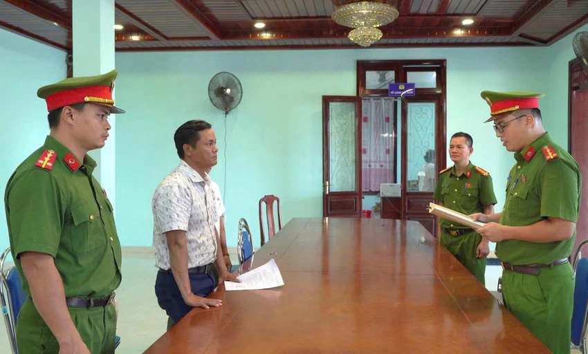 nhận hối lộ