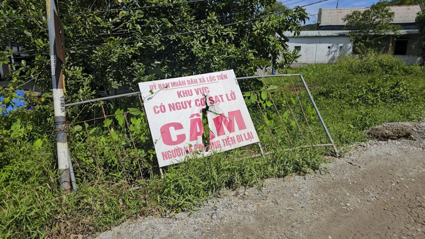 chân núi phú gia