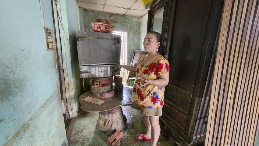 ca-co-nghiep-chim-trong-bien-nuoc-tran-lu-nay-cuon-di-het-tat-ca-roi.jpg
