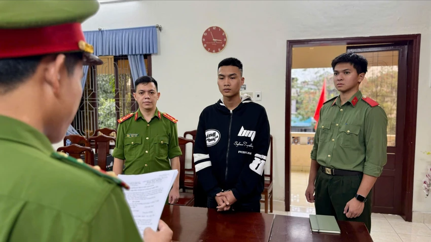 khoi-to-tai-xe-o-to-duong-tinh-ma-tuy-tong-chet-nguoi.jpg