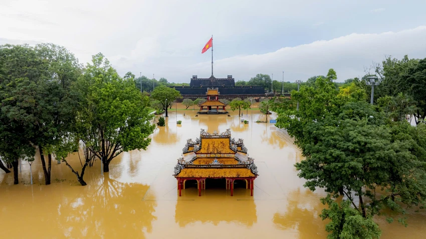hieu-hien-tuong-thoi-tiet-ky-di-va-hiem-gap-nhat-lich-su-do-bo-xuong-hue.jpg