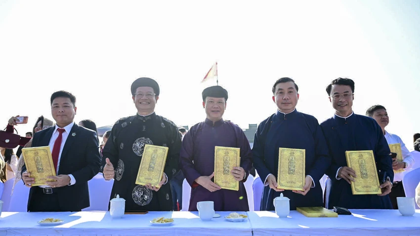 le-ban-soc-trieu-nguyen-6.jpg