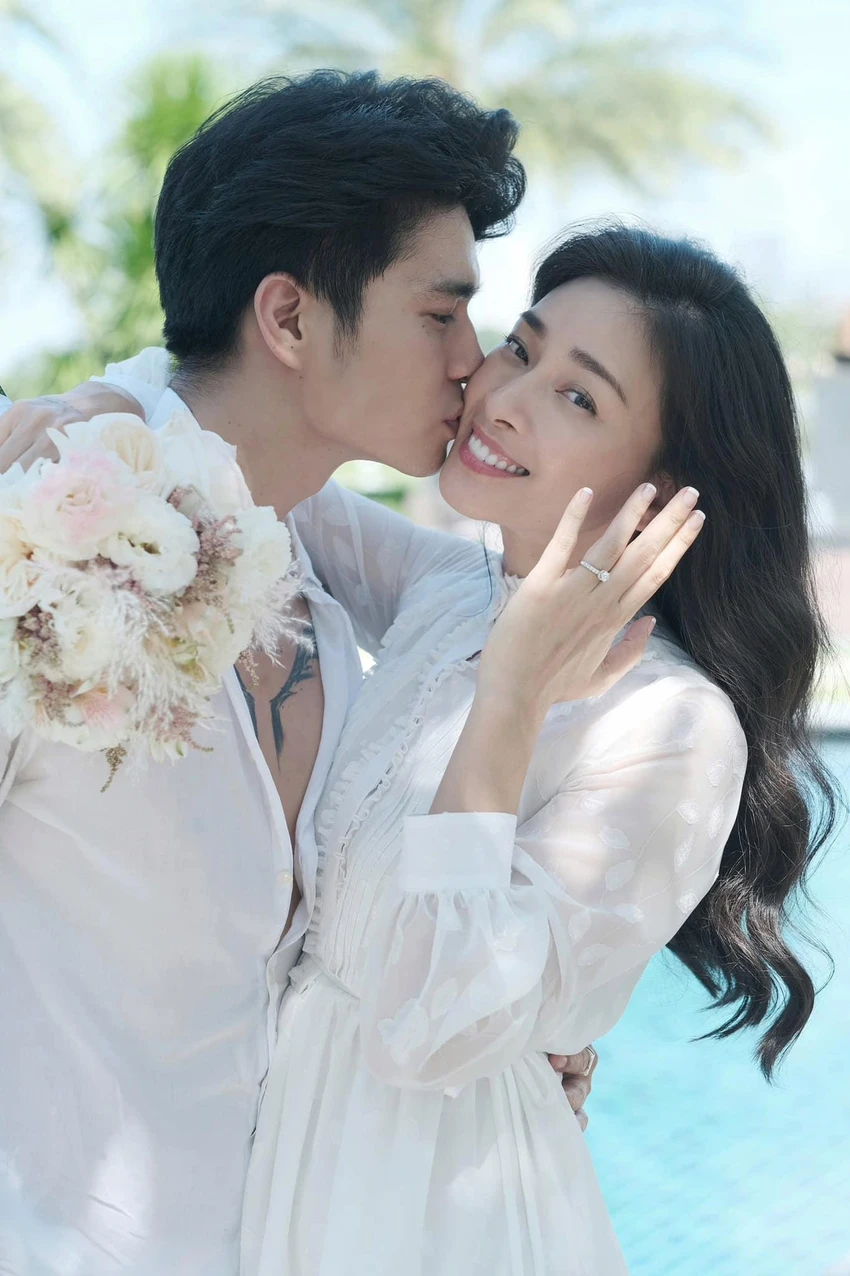 Ngô Thanh Vân được bạn trai cầu hôn hôm 14-3. Ảnh: FBNV. Ngô Thanh Vân được bạn trai cầu hôn hôm 14-3. Ảnh: FBNV.