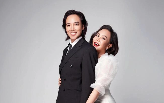 Trên con đường nghệ thuật cũng như công việc của Việt Hương luôn xuất hiện sự hỗ trợ của ông xã. Ảnh: FBNV. Trên con đường nghệ thuật cũng như công việc của Việt Hương luôn xuất hiện sự hỗ trợ của ông xã. Ảnh: FBNV.