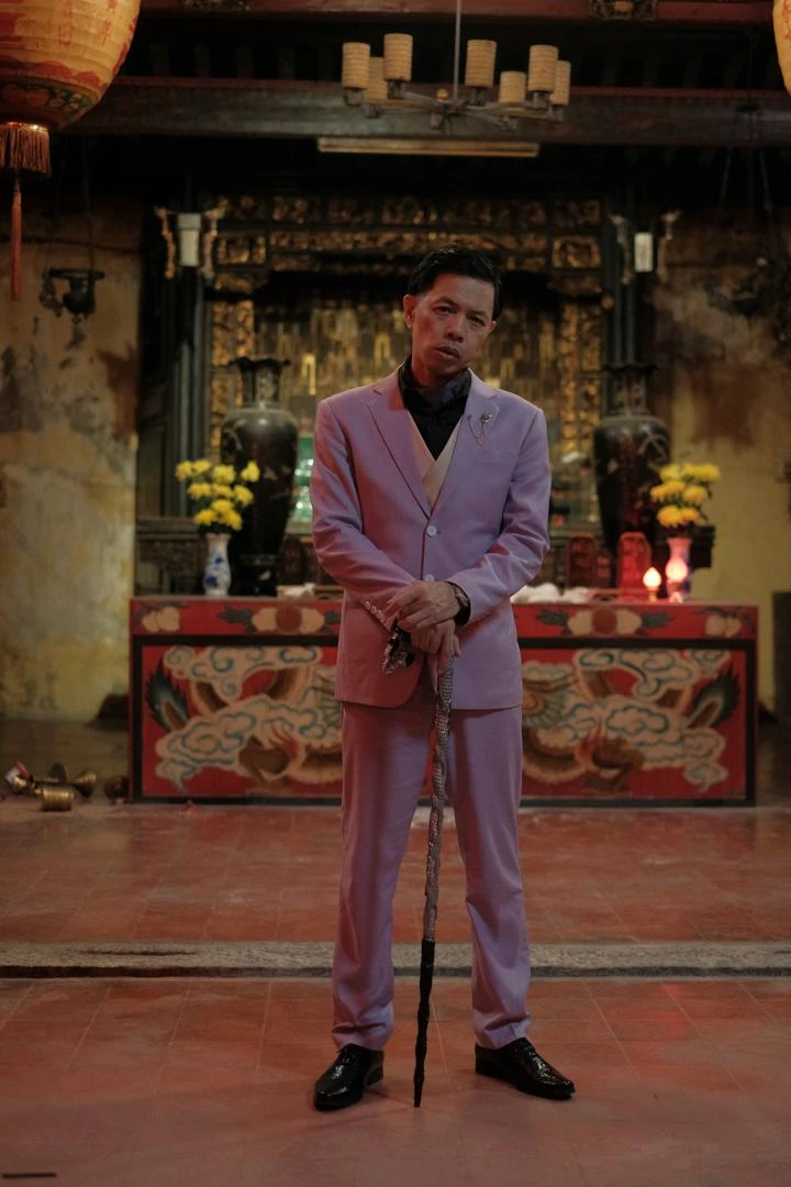 Thái Hòa vào vai Tài Có trong web drama "Xóm chùa". Ảnh: ĐPCC. Thái Hòa vào vai Tài Có trong web drama "Xóm chùa". Ảnh: ĐPCC.