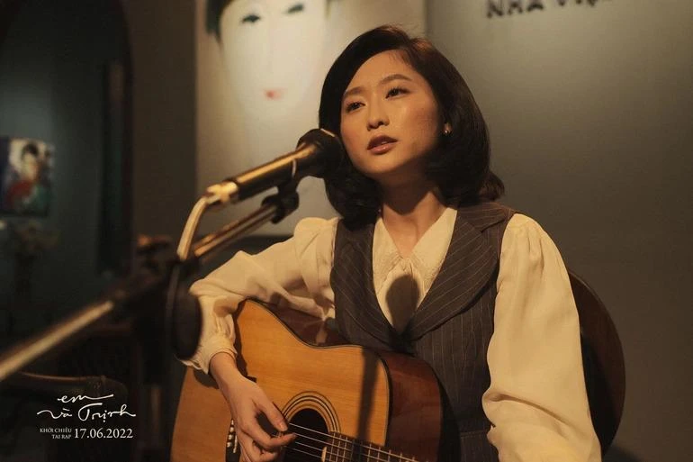 Hình tượng nhân vật Michiko Yoshii trong "Em và Trịnh" do diễn viên Nakatani Akari đảm nhận . Ảnh: ĐPCC. Hình tượng nhân vật Michiko Yoshii trong "Em và Trịnh" do diễn viên Nakatani Akari đảm nhận . Ảnh: ĐPCC.