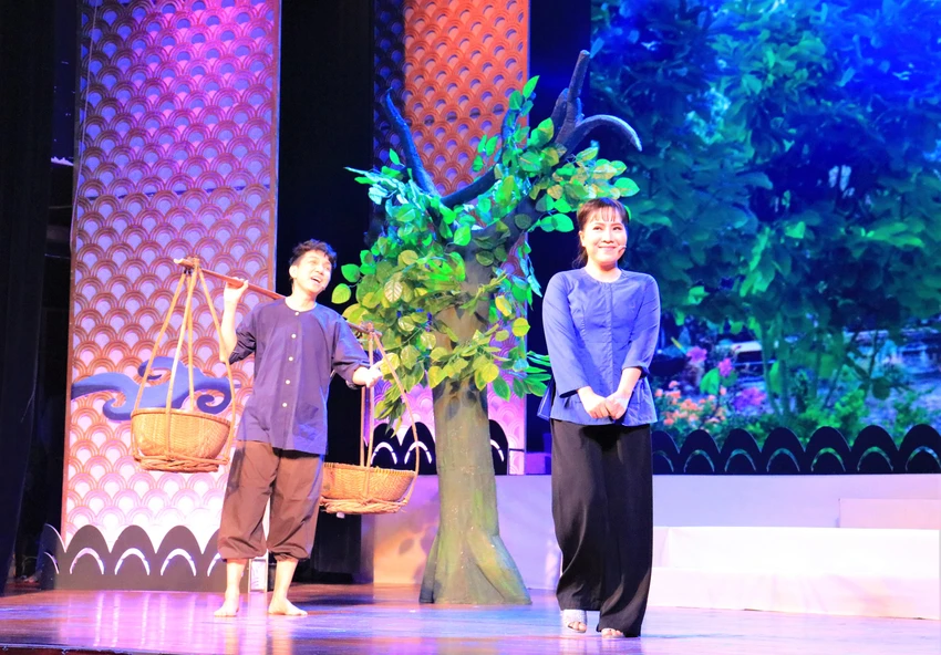Thí sinh Thu Vân, dự thi hạng mục đào mùi, vai Huệ trong trích đoạn 'Duyên kiếp'. Ảnh: VÕ THƠ Thí sinh Thu Vân, dự thi hạng mục đào mùi, vai Huệ trong trích đoạn 'Duyên kiếp'. Ảnh: VÕ THƠ