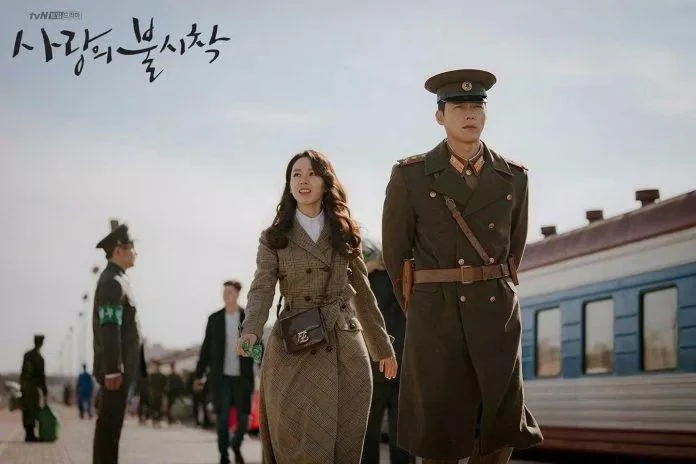 Hyun Bin và Son Ye Jin trong phim "Hạ cánh nơi anh". Ảnh: NSX Hyun Bin và Son Ye Jin trong phim "Hạ cánh nơi anh". Ảnh: NSX