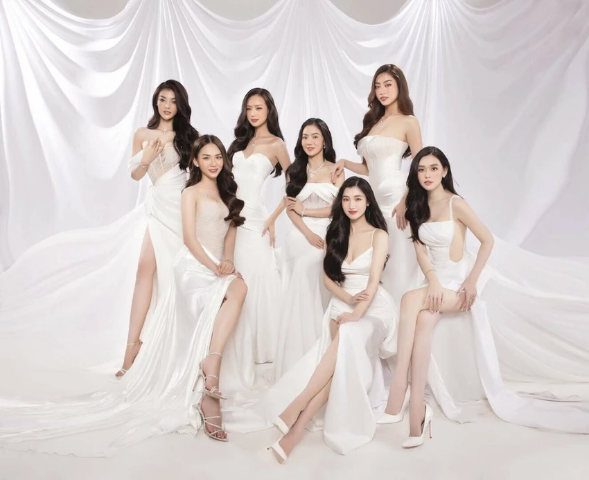 Bà Phạm Kim Dung và các Hoa, Á hậu tại cuộc thi Miss World Vietnam. Ảnh: FBNV Bà Phạm Kim Dung và các Hoa, Á hậu tại cuộc thi Miss World Vietnam. Ảnh: FBNV