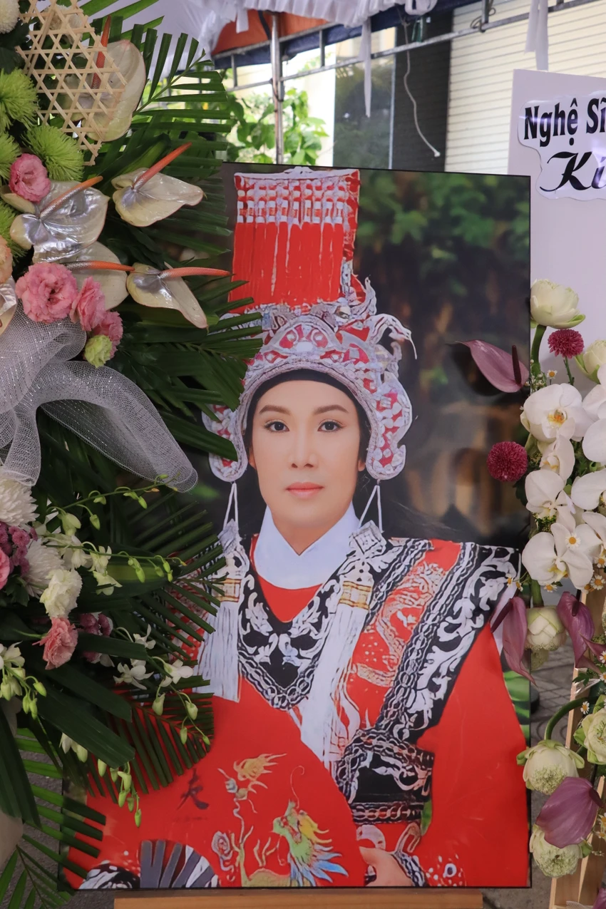 Hình ảnh NSƯT Vũ Linh tại đám tang của anh. Ảnh: HÀ NGUYỄN. Hình ảnh NSƯT Vũ Linh tại đám tang của anh. Ảnh: HÀ NGUYỄN.