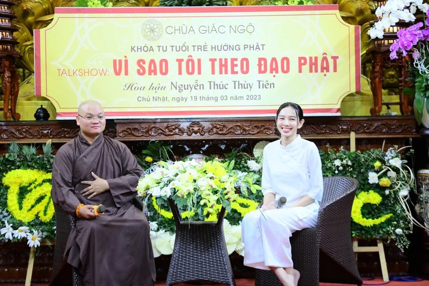 Hoa hậu Thùy Tiên tham gia chương trình của chùa. Ảnh: FBNV Hoa hậu Thùy Tiên tham gia chương trình của chùa. Ảnh: FBNV