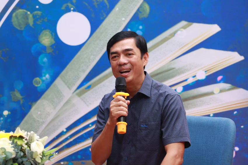 Nhà báo Nguyễn Khắc Cường Nhà báo Nguyễn Khắc Cường