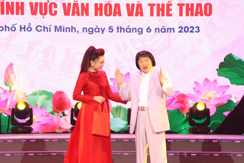 Hội nghị sơ kết không gian văn hóa Hồ Chí Minh trên lĩnh vực văn hóa và thể thao, tại Nhà hát thành phố (TP.HCM). Ảnh: HÀ NGUYỄN Hội nghị sơ kết không gian văn hóa Hồ Chí Minh trên lĩnh vực văn hóa và thể thao, tại Nhà hát thành phố (TP.HCM). Ảnh: HÀ NGUYỄN