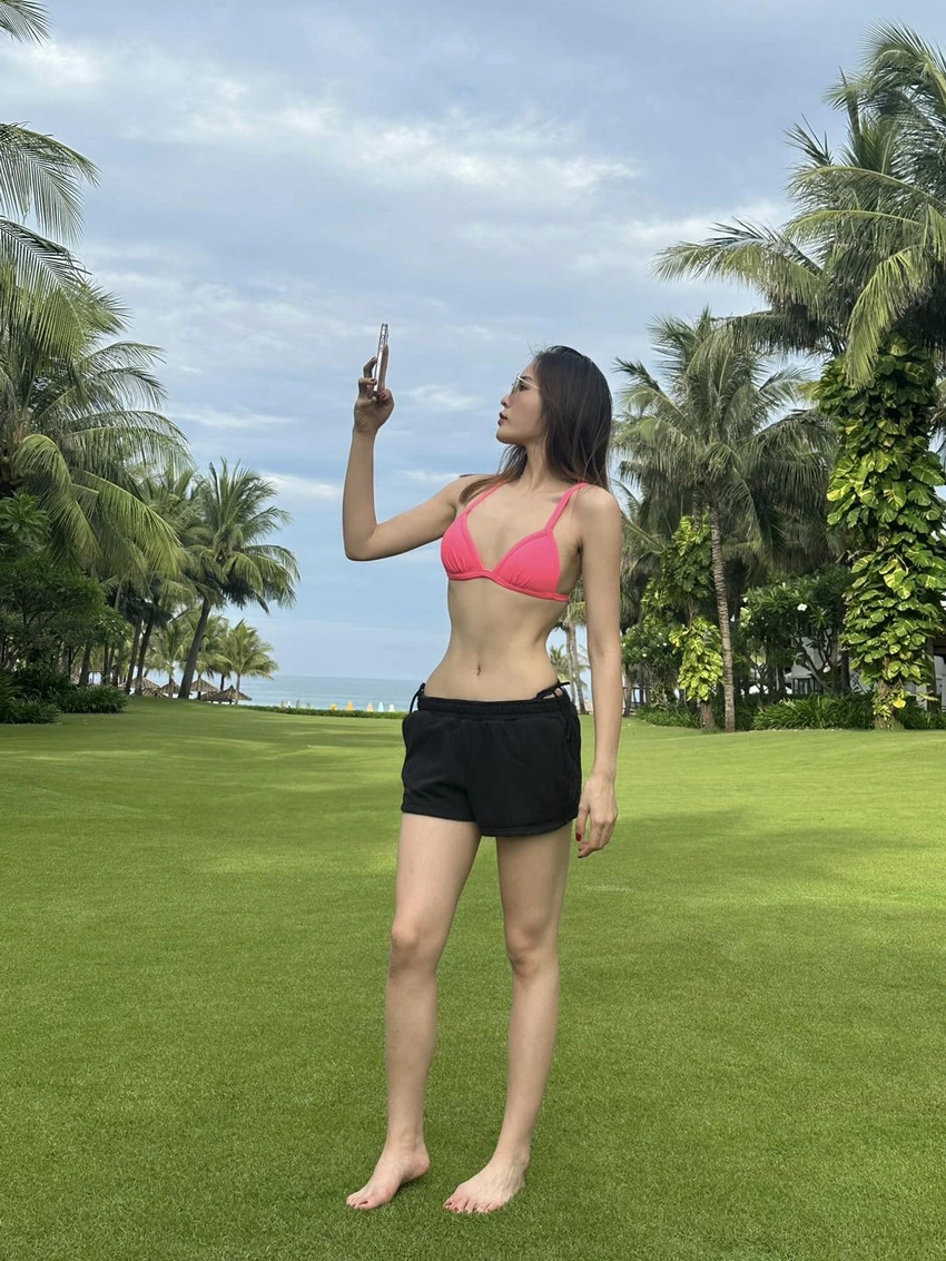 Hiện tại, Kỳ Duyên cùng người bạn thân Minh Triệu là HLV tại cuộc thi The Face 2023. Gần đây, cả hai cũng đã vướng phải tranh cãi khi bị cho là “hỗn” với đàn chị. Tuy nhiên, việc tranh cãi nổ ra khiến nhiều người cho rằng đây là cách tạo drama câu view của chương trình. Hiện tại, Kỳ Duyên cùng người bạn thân Minh Triệu là HLV tại cuộc thi The Face 2023. Gần đây, cả hai cũng đã vướng phải tranh cãi khi bị cho là “hỗn” với đàn chị. Tuy nhiên, việc tranh cãi nổ ra khiến nhiều người cho rằng đây là cách tạo drama câu view của chương trình.