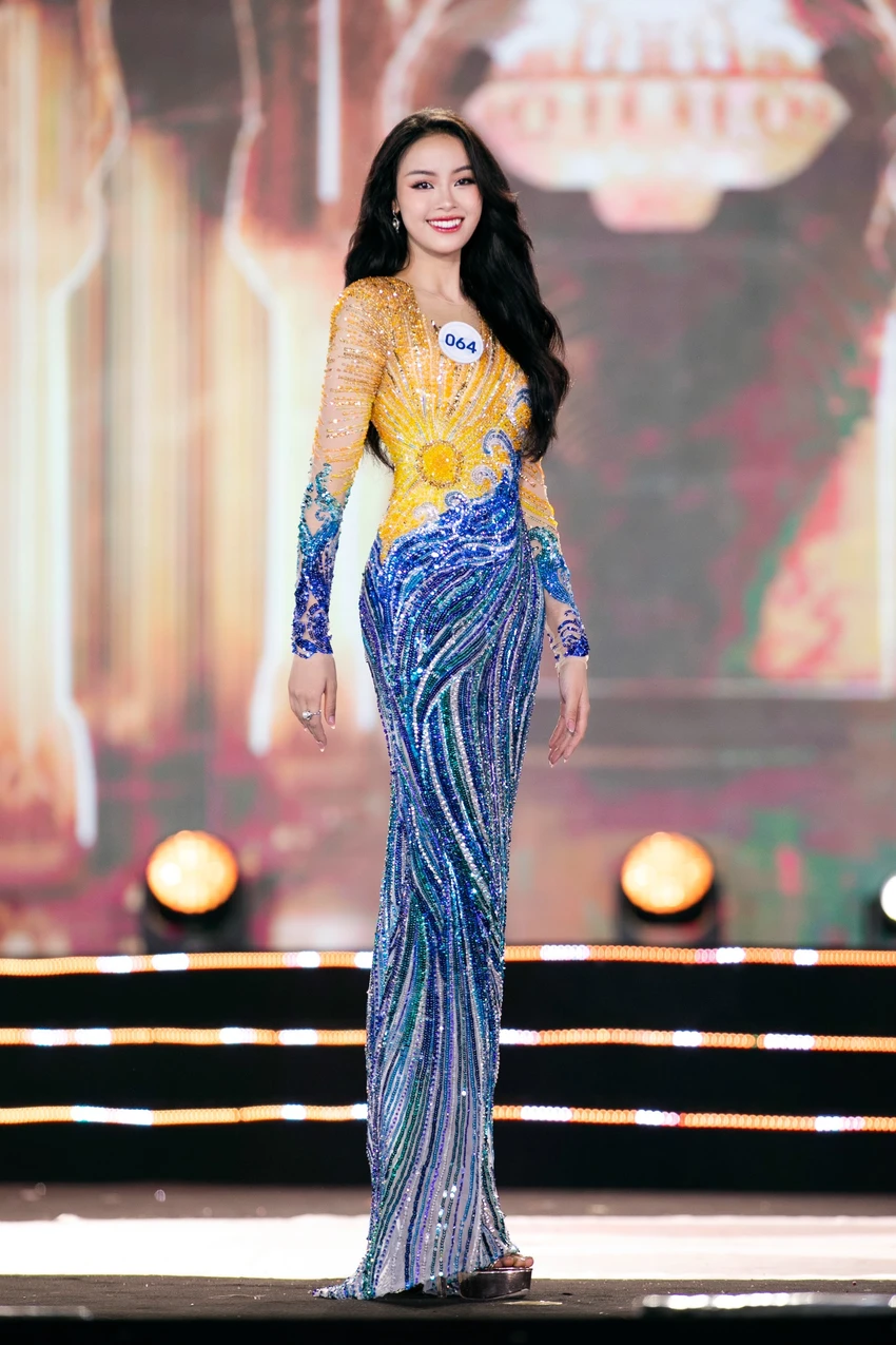 Đào Thị Hiền là một trong những thí sinh có nhiều thành tích nhất tại các vòng thi phụ: Người đẹp Nhân ái, top 4 Head to Head, top 5 Người đẹp Du lịch và top 5 Người đẹp Biển. Đào Thị Hiền là một trong những thí sinh có nhiều thành tích nhất tại các vòng thi phụ: Người đẹp Nhân ái, top 4 Head to Head, top 5 Người đẹp Du lịch và top 5 Người đẹp Biển.