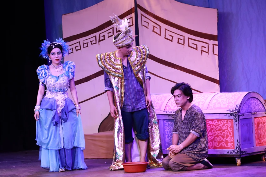 Sự "ba phải" duyên dáng của Quốc Thịnh được khán giả vỗ tay rần rần Sự "ba phải" duyên dáng của Quốc Thịnh được khán giả vỗ tay rần rần
