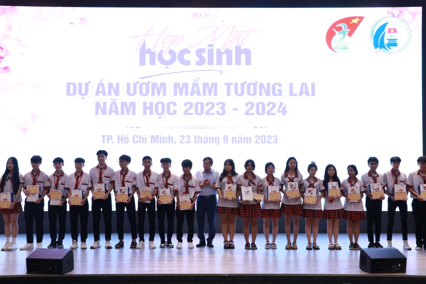 quy-hoc-bong-vu-a-dinh2.JPG