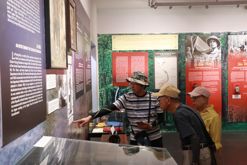 Kỷ vật thời kháng chiến