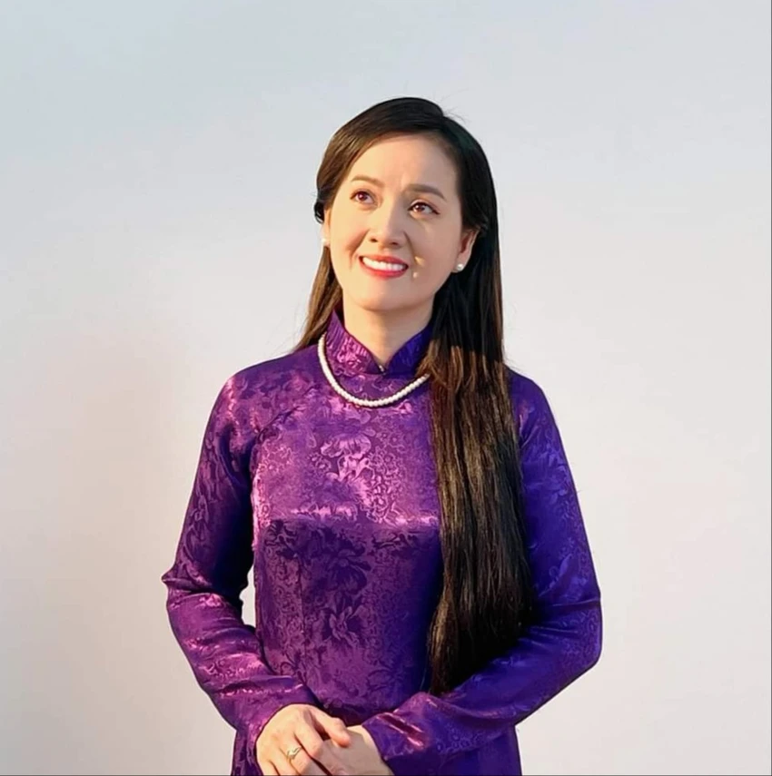 Hồng Loan