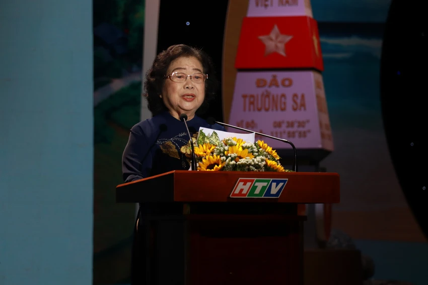 truong-my-hoa.JPG