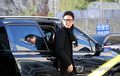 lee-sun-kyun-8227.jpg