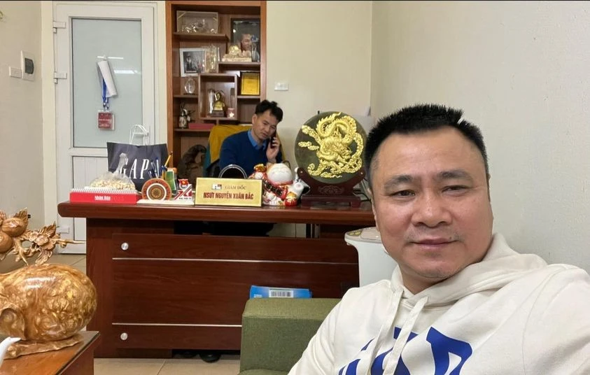 NSND Tự Long