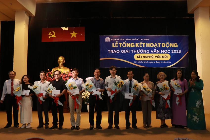 hoi-nha-van-tphcm4.JPG