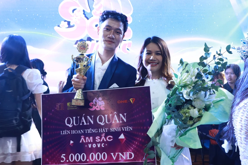 lien-hoan-tieng-hat-sinh-vien10.JPG