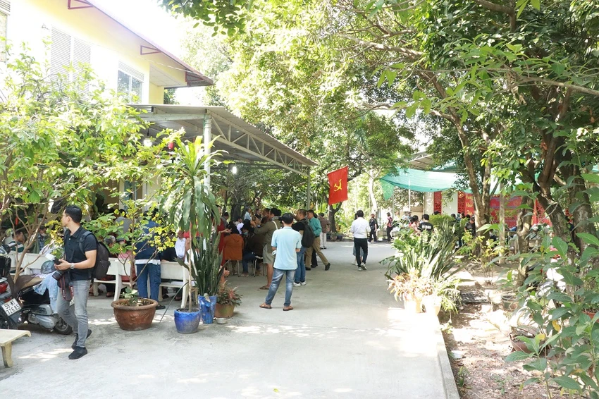 khu-duong-lao-nghe-si-san-khau.JPG