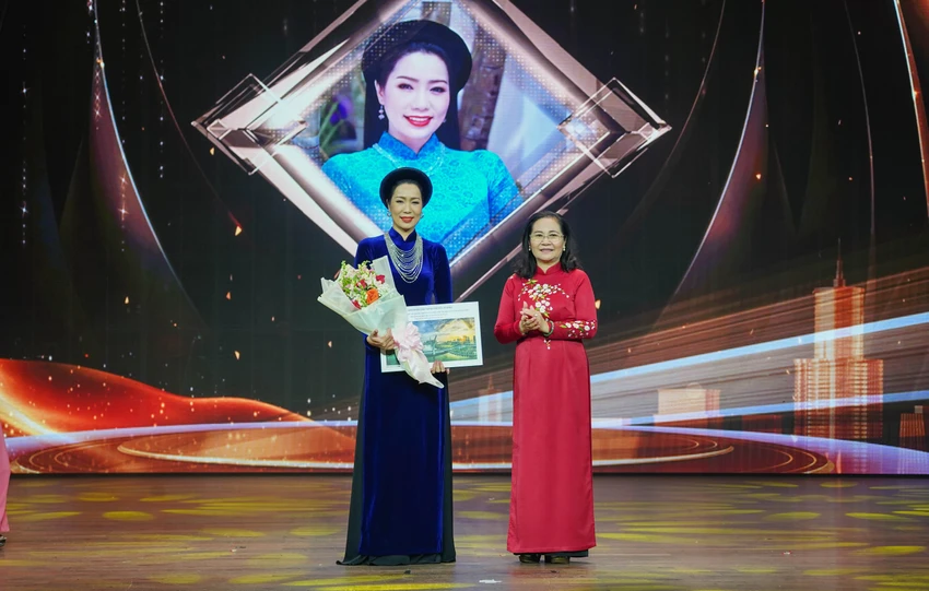 trinh-kim-chi.jpg